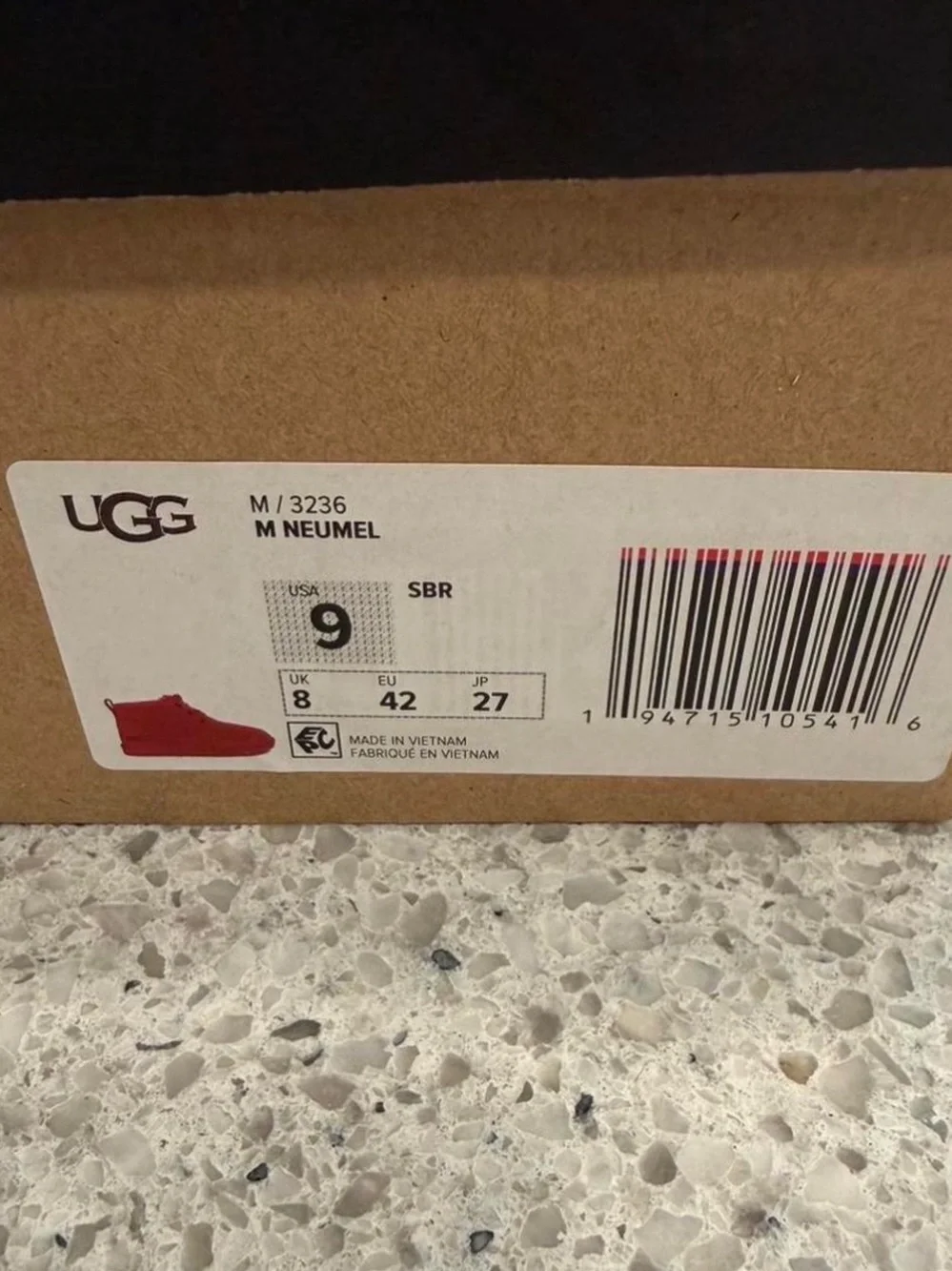 UGG bold red